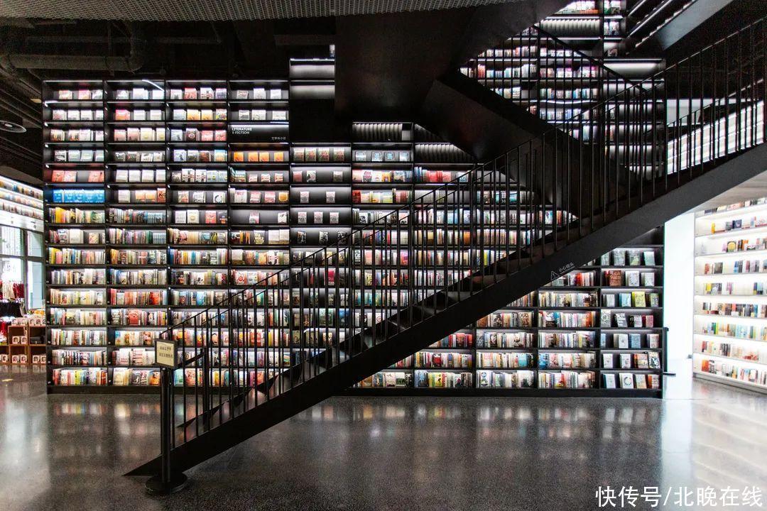 首届全民阅读大会·年度最美书店揭晓，北京入选的是这两家
