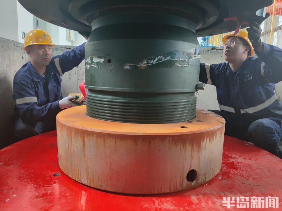海检集团为国内首台套500米级水下采油树提供关键部件性能测试验证