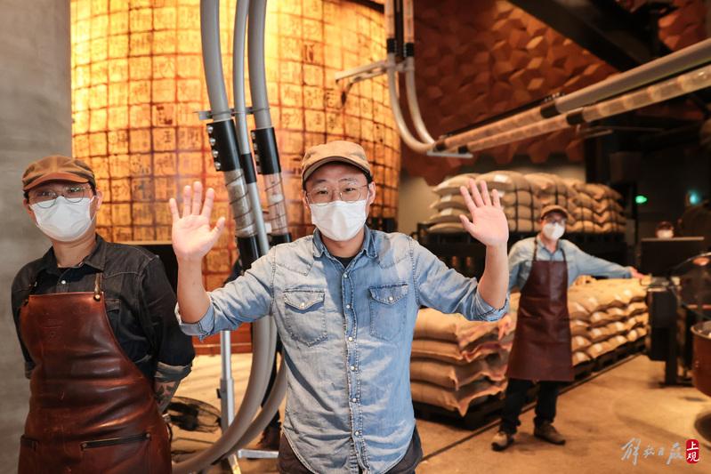 南京西路咖啡飘香，星巴克上海近600家店复工