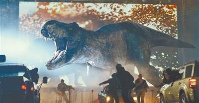 《侏罗纪世界3》上映拉开暑期档序幕