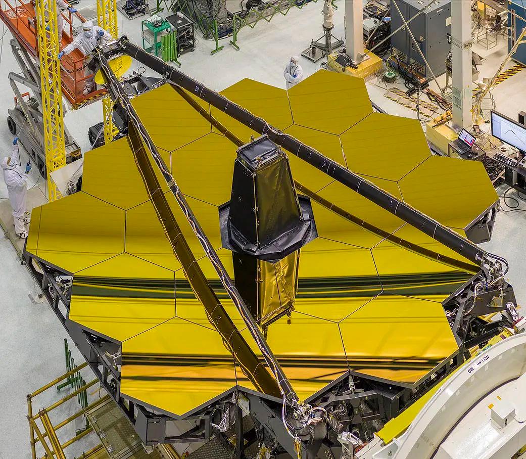 韦布望远镜:“令人头秃”的100亿美元制造细节