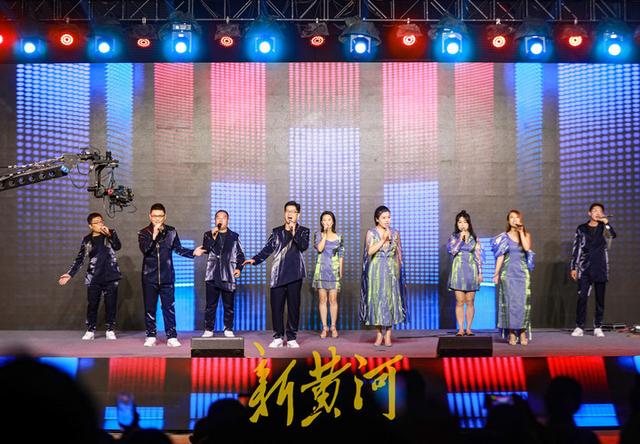 街头音乐“燃爆”济南，济南市举办街头艺人专场音乐会