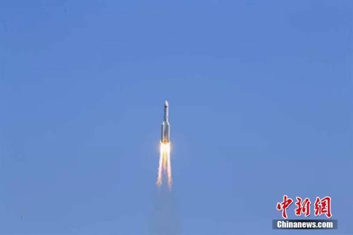 精准入轨犹如“高铁停靠”，长五B火箭成功发射中国迄今最重载荷