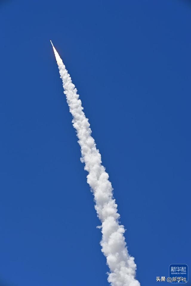 新华全媒+丨力箭一号运载火箭首飞成功