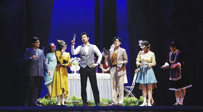 刘天池执导音乐剧《天生一对》：一部“想给大人看的戏”