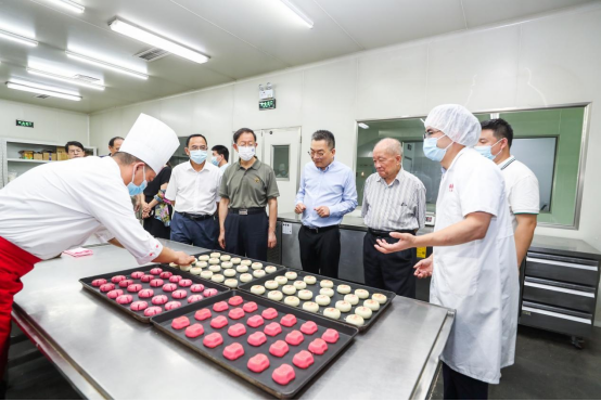 “苏州稻香村号”亚轨道飞船亮相　专家建议探索传统糕点航天应用