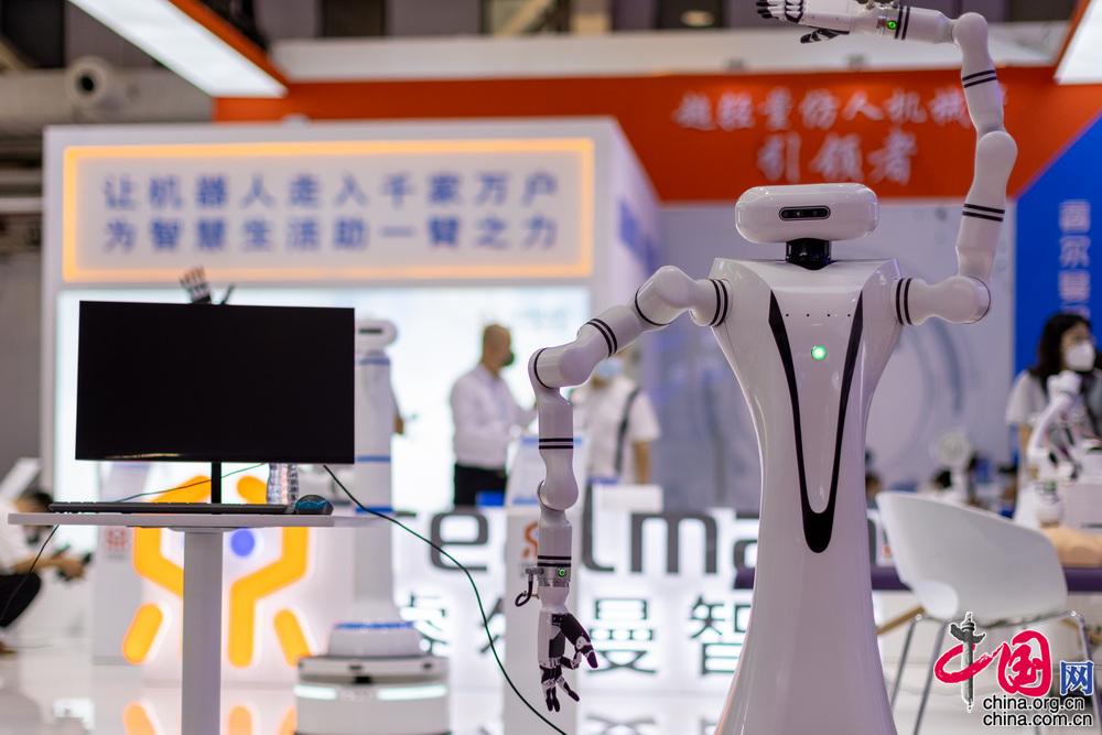 打印“元宇宙”机械魅力闪耀今夏 2022世界机器人大会36款全球首发新品出创历年之最[组图]