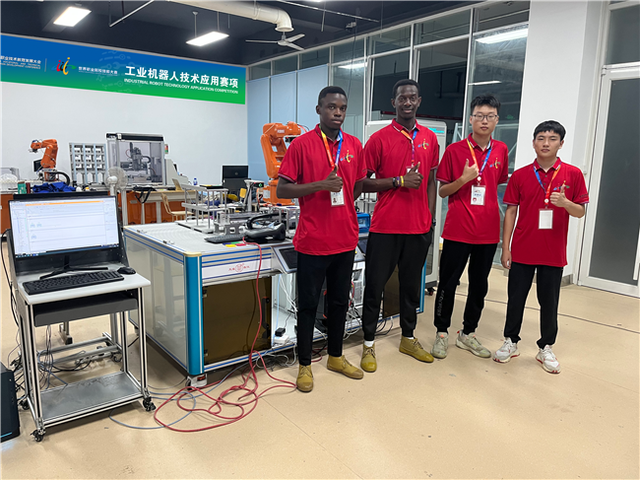 山东科技职业学院获首届世校赛工业机器人技术应用赛项铜牌