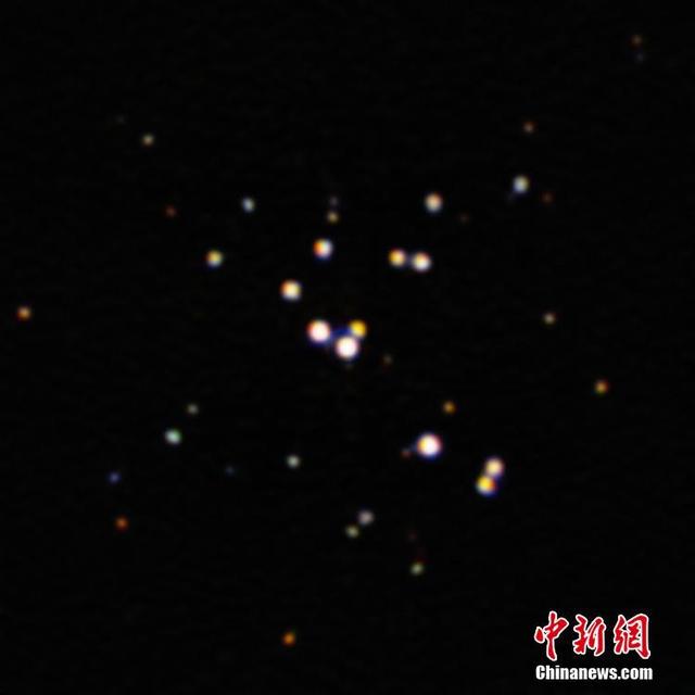 NOIRLab发布迄今为止发现最大恒星清晰图像