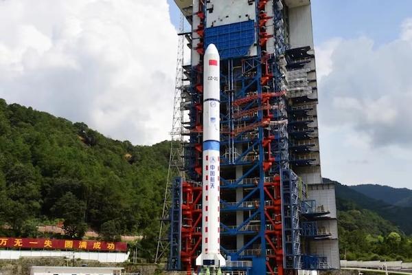 “金牌火箭”创造连续成功新纪录 长二丁成功发射遥感三十五号04组卫星