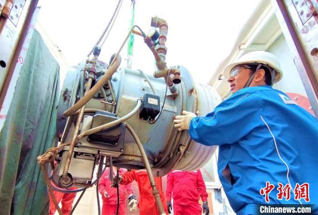 中国首座超稠油热采平台完成蒸汽锅炉换“芯”