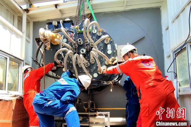中国首座超稠油热采平台完成蒸汽锅炉换“芯”