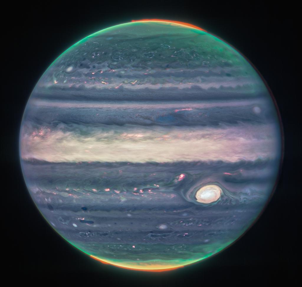 美国国家航空航天局公布最新木星照片 可观测到木星的北极光和南极光[图]