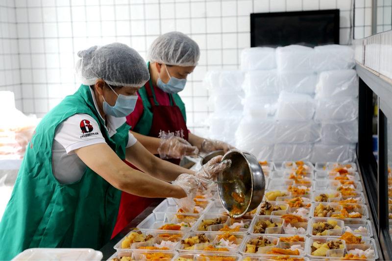 泸州泸县：800余份爱心餐 600多个米糕 情暖抗“疫”一线
