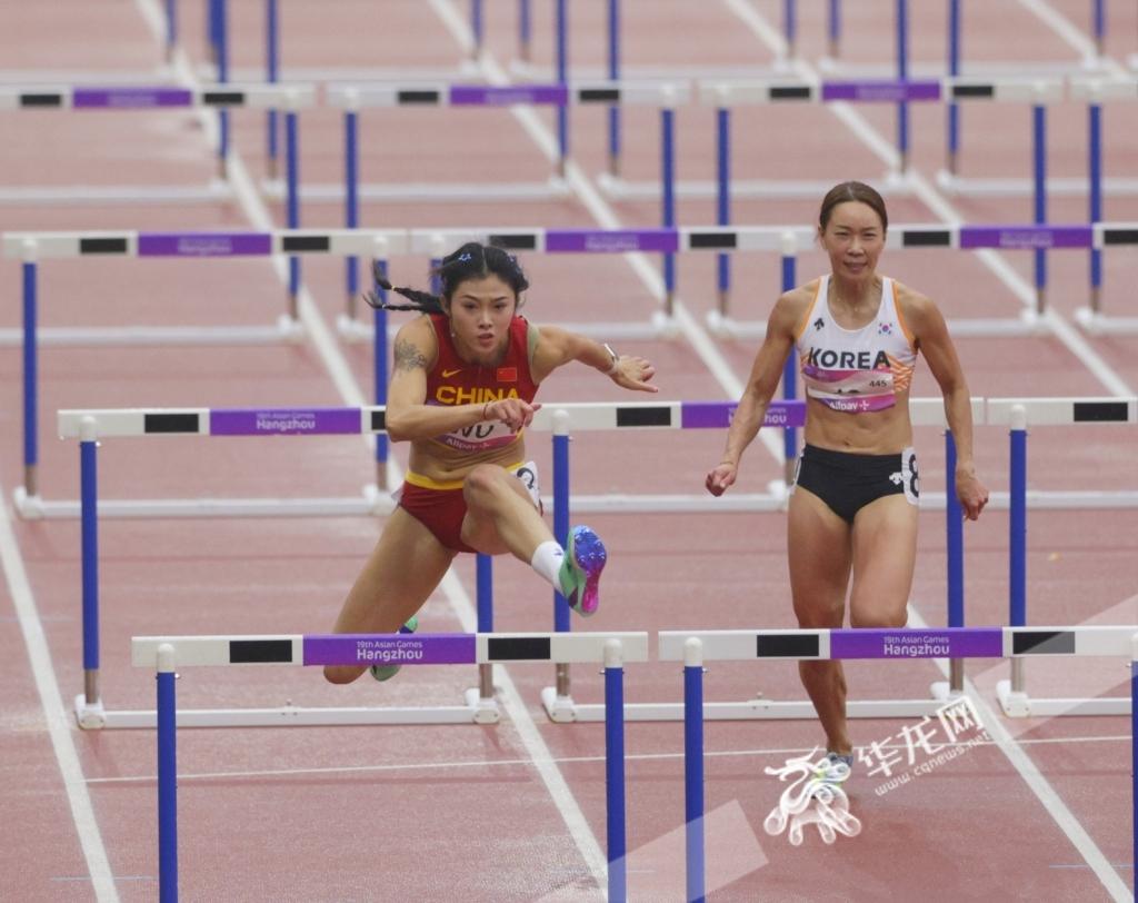12秒76！吴艳妮创个人最好成绩 大运会女子100米栏摘银-成都论坛-麻辣社区