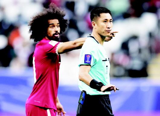 中国裁判执裁两场亚洲杯四分之一决赛