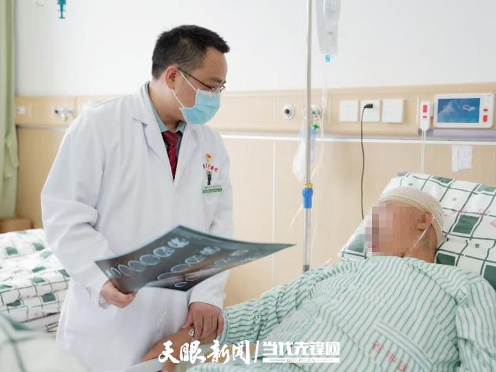 脑出血、心梗一起发作 被广东医生“硬生生”从死亡线救回来的贵州患者送来5面锦旗(图6)