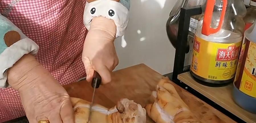 清炖猪蹄的做法