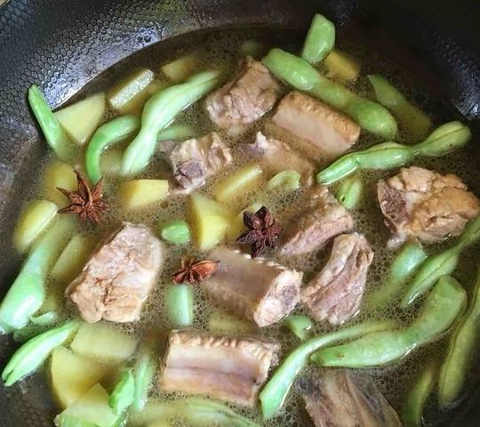 芸豆土豆燉排骨的做法,營養又美味,非常下飯