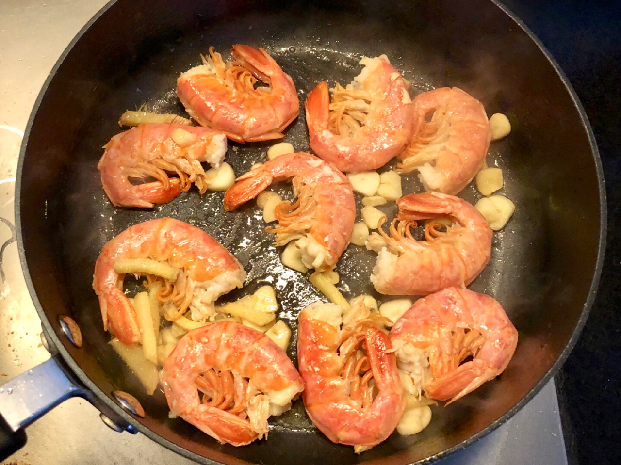 阿根廷红虾别再白灼了油焖着吃有颜值有口感你能接受吗