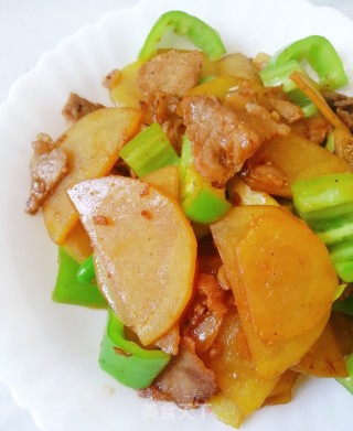 肉炒尖椒土豆片,独特的下饭小菜!