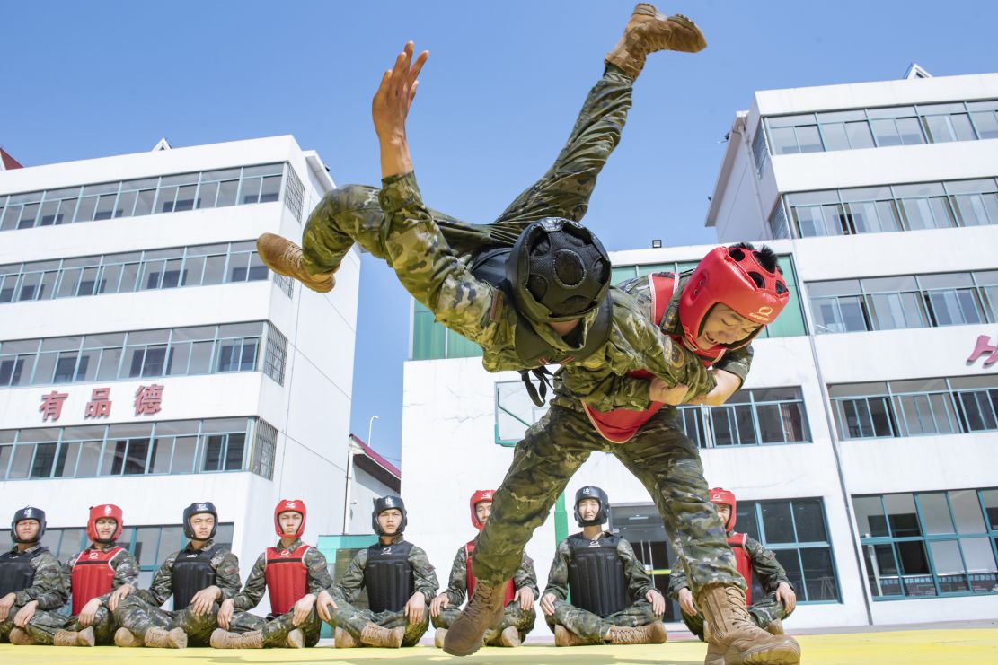 上海武警部队图片图片