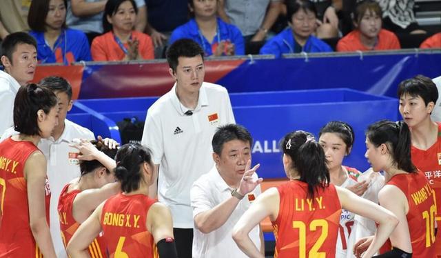 中国女排挺进半决赛，得到巴西队长盛赞