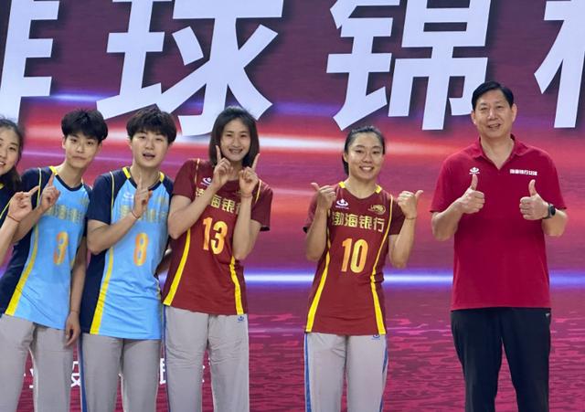 全国女排锦标赛：天津女排卫冕成功 上海江苏四强不入