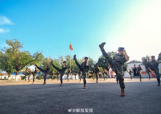 武警兵服装图片大全图片