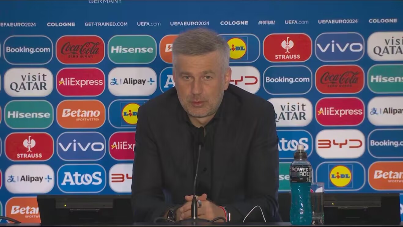 罗马尼亚主帅	：比利时是夺冠候选�，我们没有踢出想要的比赛
