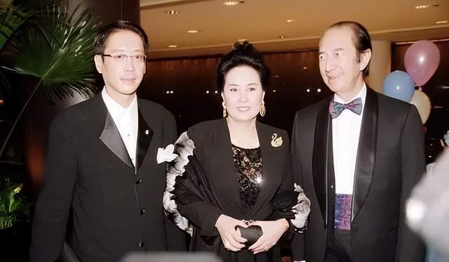 DU王二太太蓝琼缨去世，抗癌1年失败告终，葬礼全权由何超琼负责