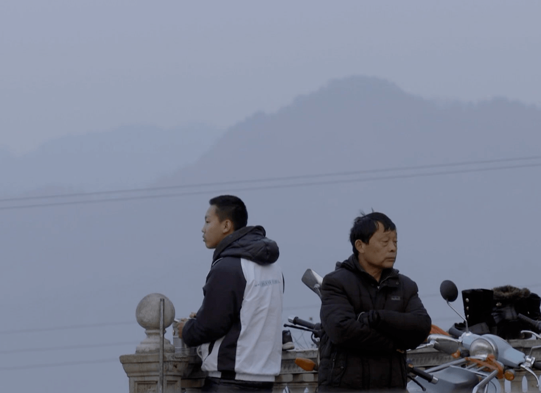 尚未尘埃落定之前，最该骂的人不是易烊千玺