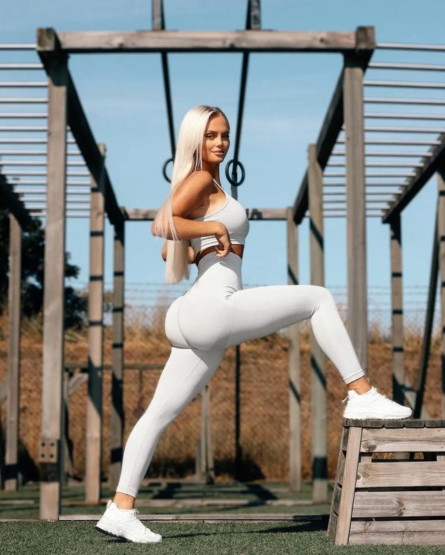 瑞典美女健身图片