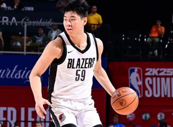 崔永熙正式抵达国内，与李群参加活动，能否回归NBA是个谜！-皇冠