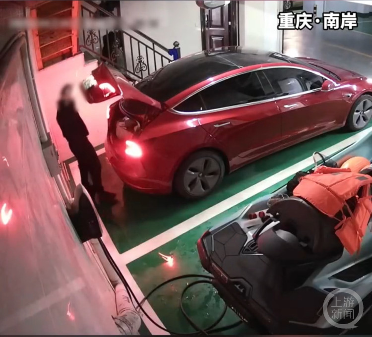 专职司机是个“贼”：调包雇主家10万元高档白酒
