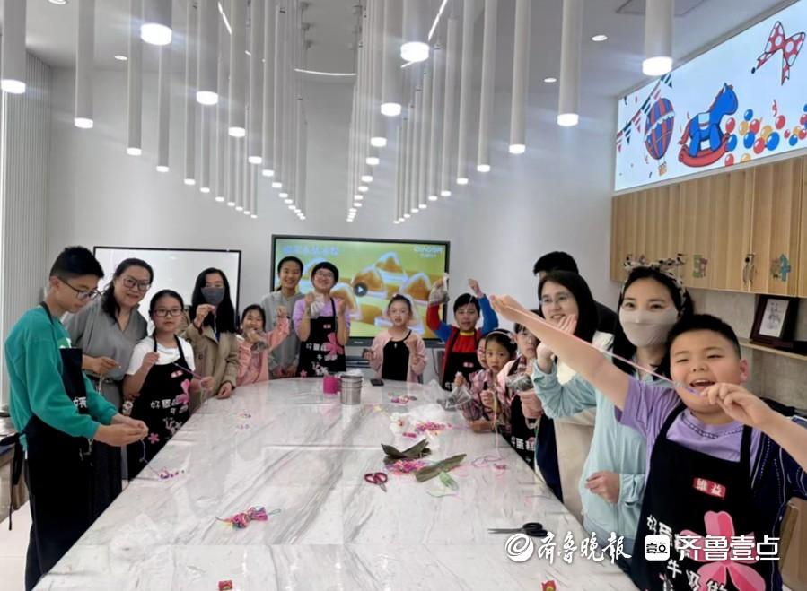 “粽情端午”研学活动圆满举行，烟台家长带娃沉浸式体验传统习俗